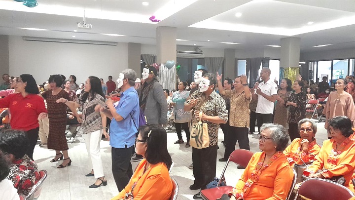 topeng PAKAI